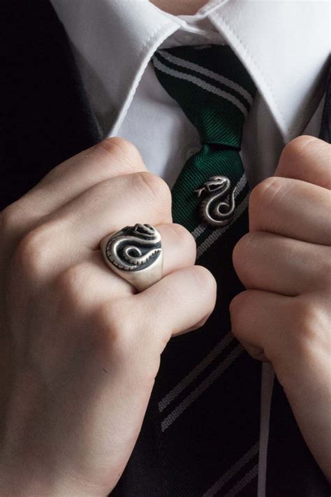 harry potter ring slytherin.